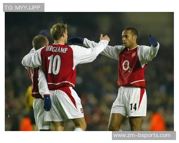 阿森纳祝贺传奇球员亚当斯59岁生日回顾669场比赛与48个进球的辉煌历程