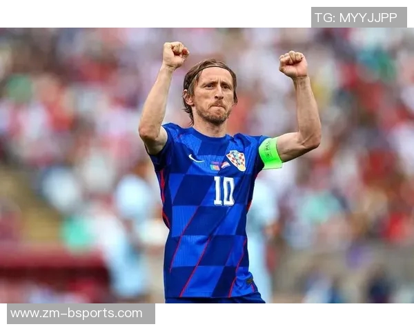 朱辰杰畅谈足球偶像与智慧球员C罗与莫德里奇的独特魅力 朱辰杰畅谈足球偶像与智慧球员C罗与莫德里奇的独特魅力