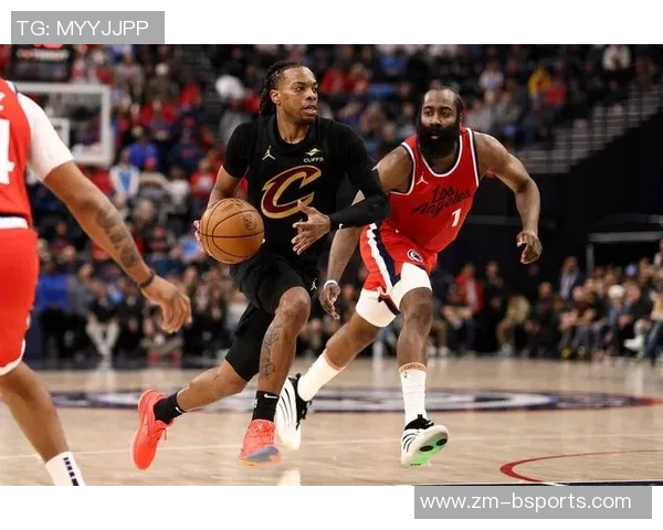 哈登在骑士首六场比赛创队史最快纪录累计得分破百助攻超五十